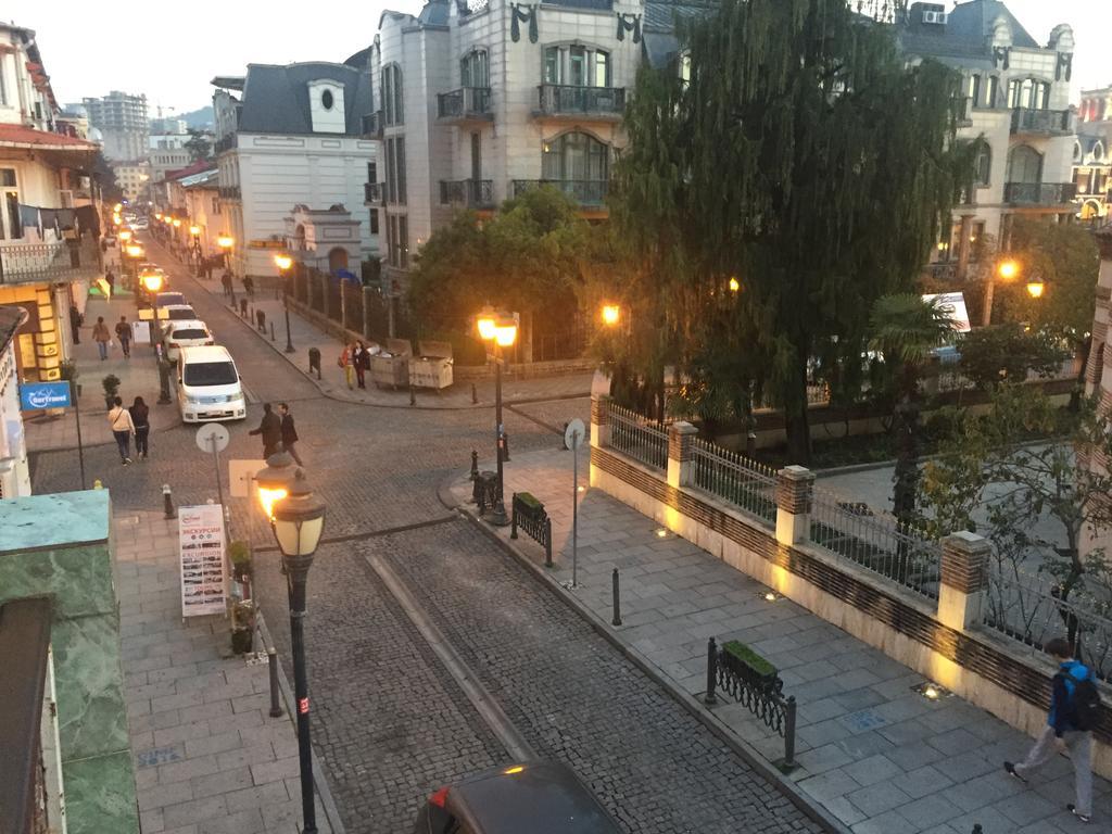 Apartment On Zviad Gamsakhurdia 21 Batumi Zewnętrze zdjęcie